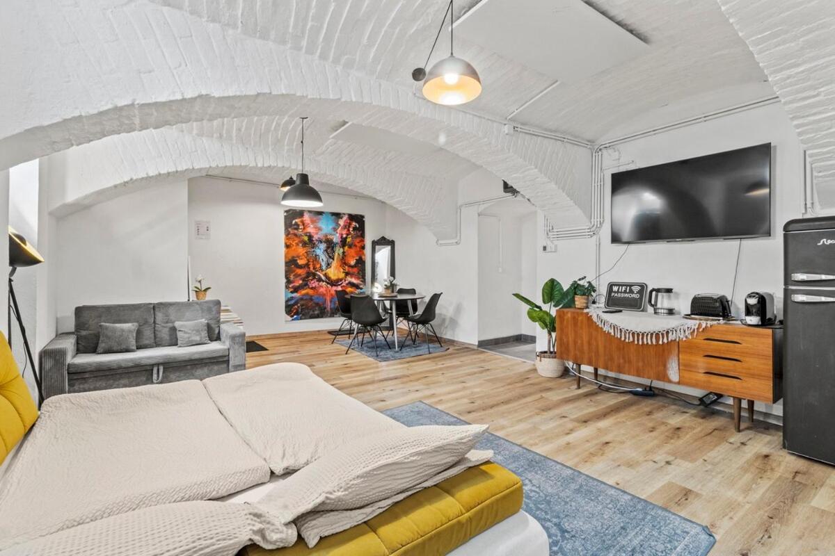 Apartament 6 Minutes To S-bahn I Souterrain Loft I Wifi *