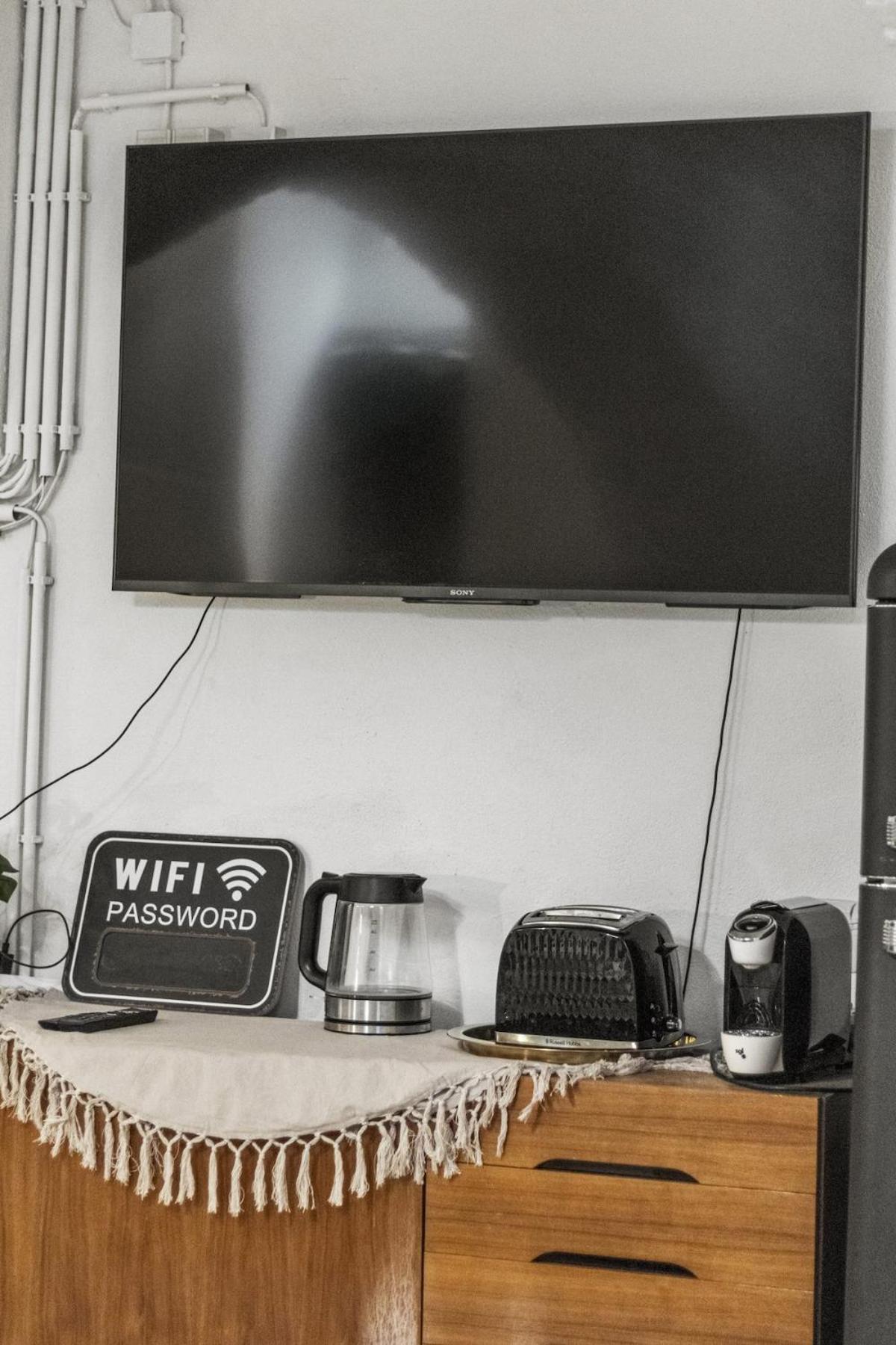 Apartament 6 Minutes To S-bahn I Souterrain Loft I Wifi